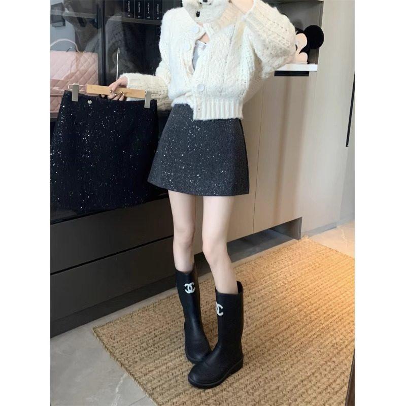 

Elegant High-Waisted Black Wool A-line Glitter Skirt for Women - Autumn Slimming Hip-Hugging Design L серый