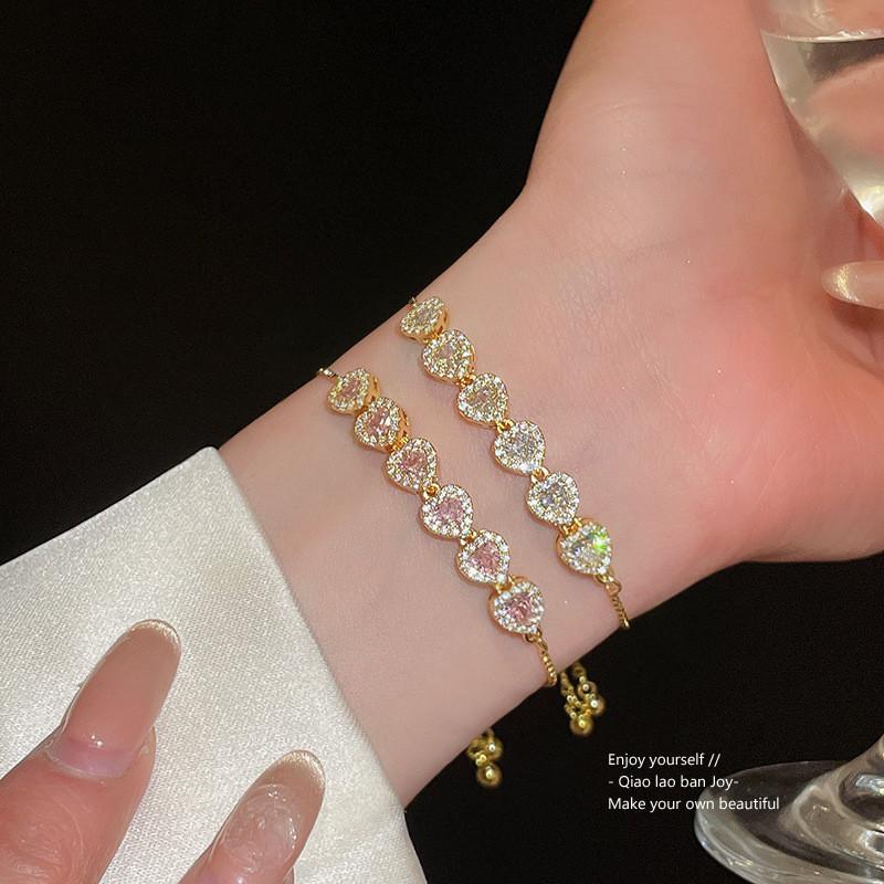 Vintage Heart Shaped Adjustable Bracelet With Gold Plating For Elegant Women Gift