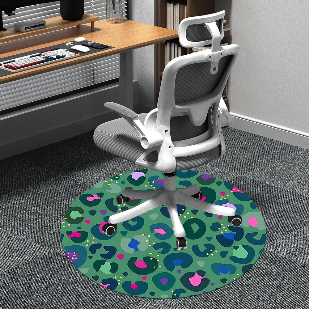 

1pc Leopard Print Chair Carpet for Office, Soft Flannel Throw Mat, Perfect for Office, Holiday Party Decoration Choice yy260320116 80cm by 80cm