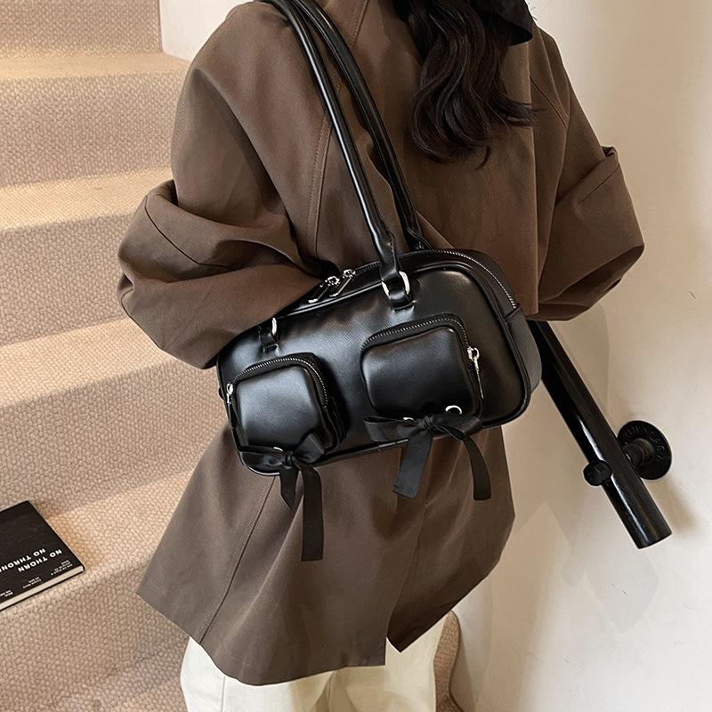 Simple Retro Underarm Bag Women's 2025 Winter New Niche Portable Commuter Shoulder Bag