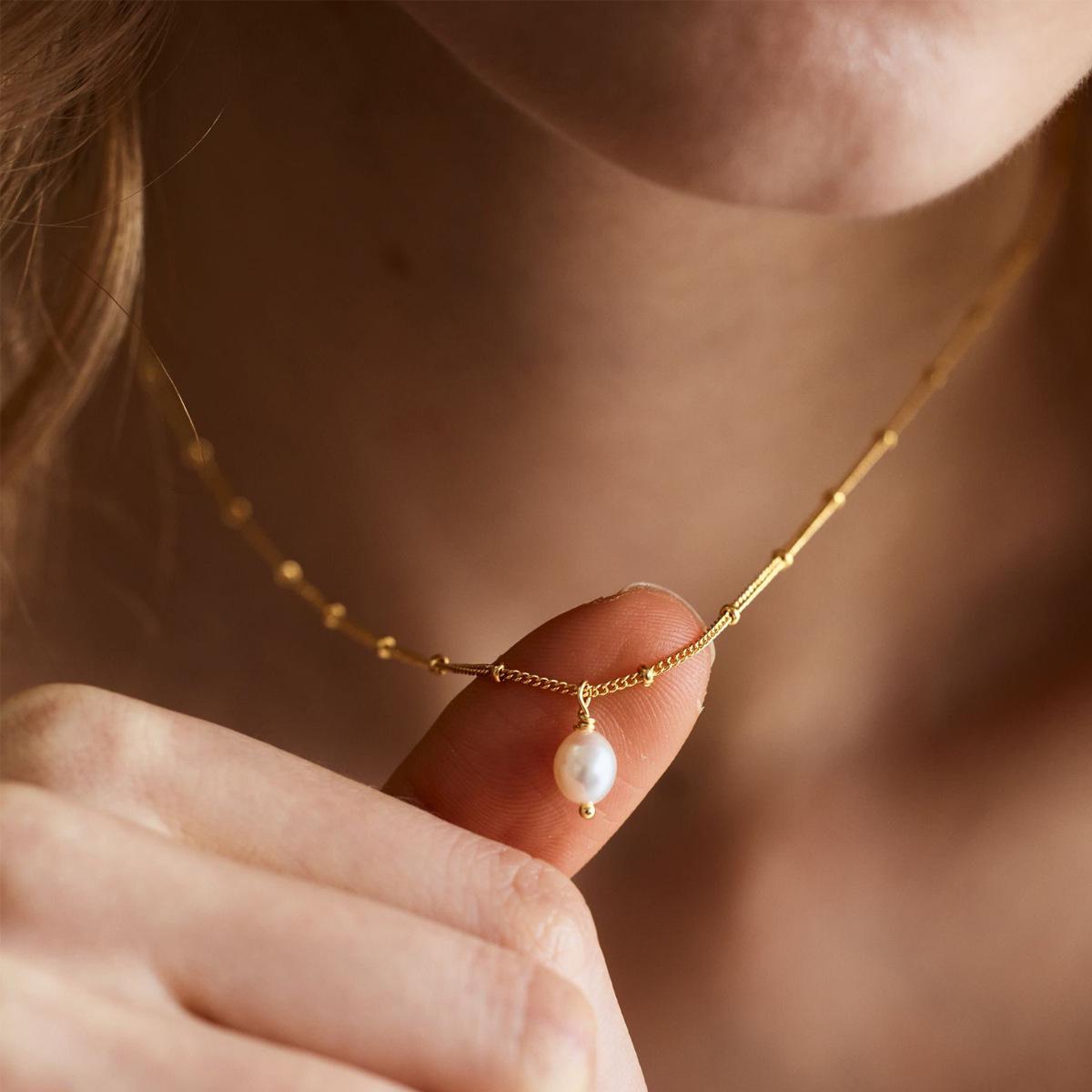 Elegant Gypsophila Freshwater Pearl Necklace - Summer Clavicle Chain with Titanium Steel for Women