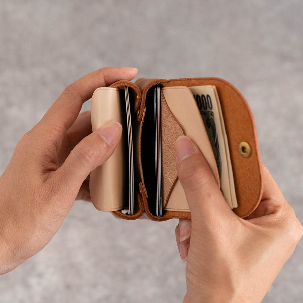 Nakota SEAMLESS COMPACT One Mini Leather Wallet with Coin Orange WALLET, Size, Purse,