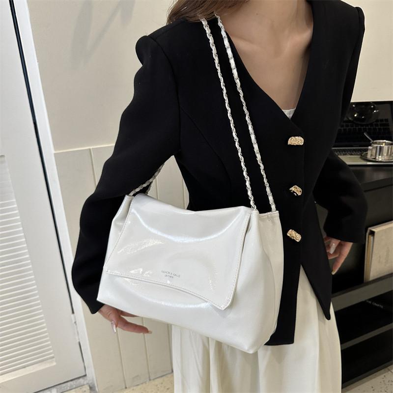 Versatile Pu Leather Medium Shoulder Bag For Women With Elegant Chain Design In Black Silver And Cream