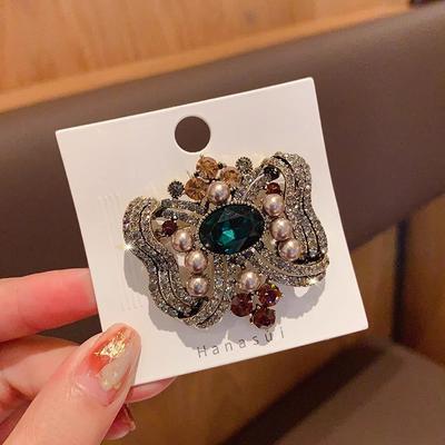 Luxuriöse Retro-Kristallbrosche, hochwertiges weibliches Nischendesign, Schleifen-Anstecker, exquisite Persönlichkeitsnadel mit Schmuck