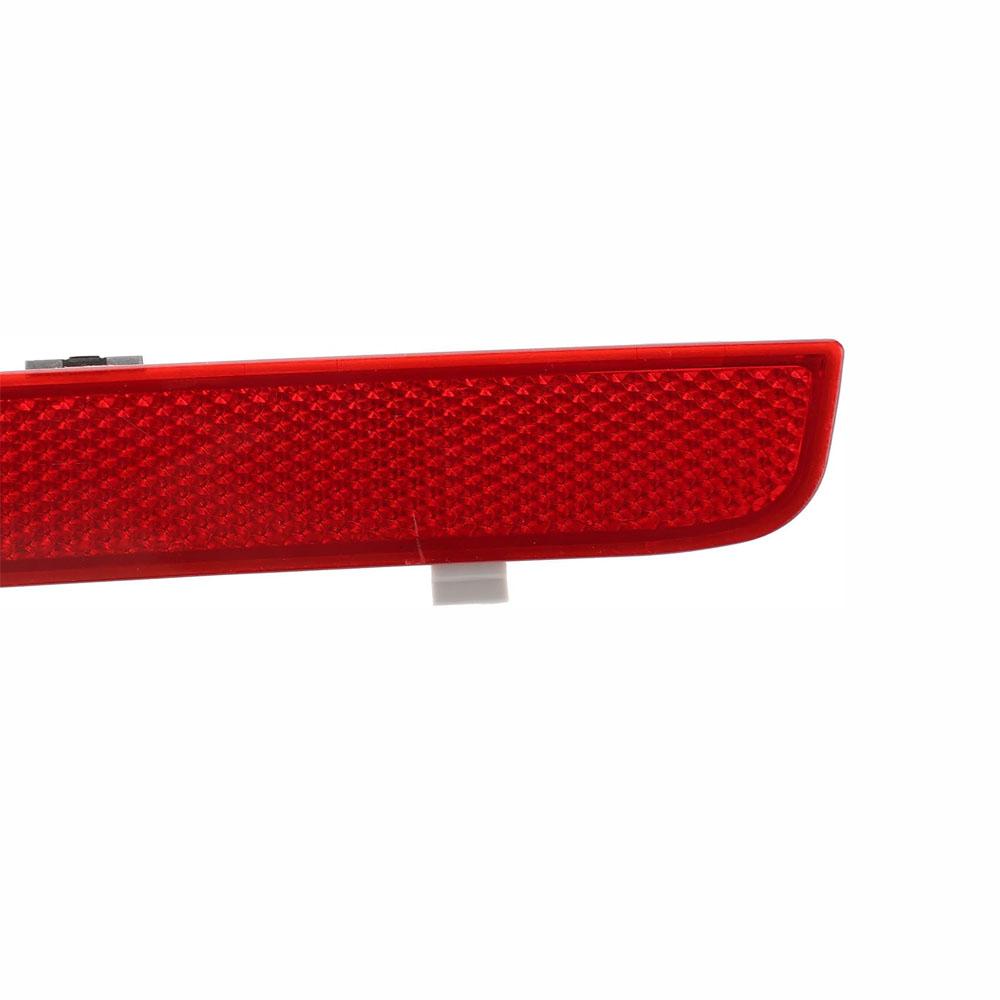 1Pair Rear Reflector for Land Rover Range Rover L322, LR2