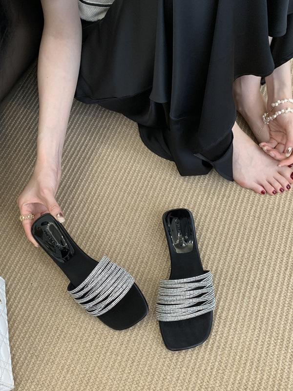 

Light luxury thick heel silver rhinestone temperament small cool slippers fairy shoes wear 2025 new summer open-toed sandals 35
