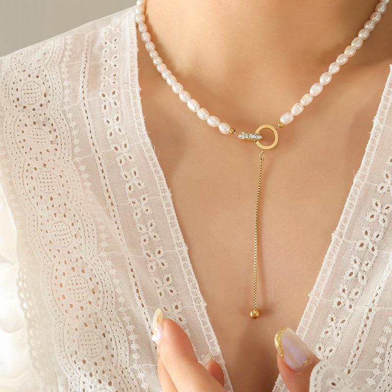 Popular Light Luxury Freshwater Pearl Collarbone Chain Small Waist Titanium Steel Necklace Female Roman Gypsy Double Ring Pendant Neck Chain