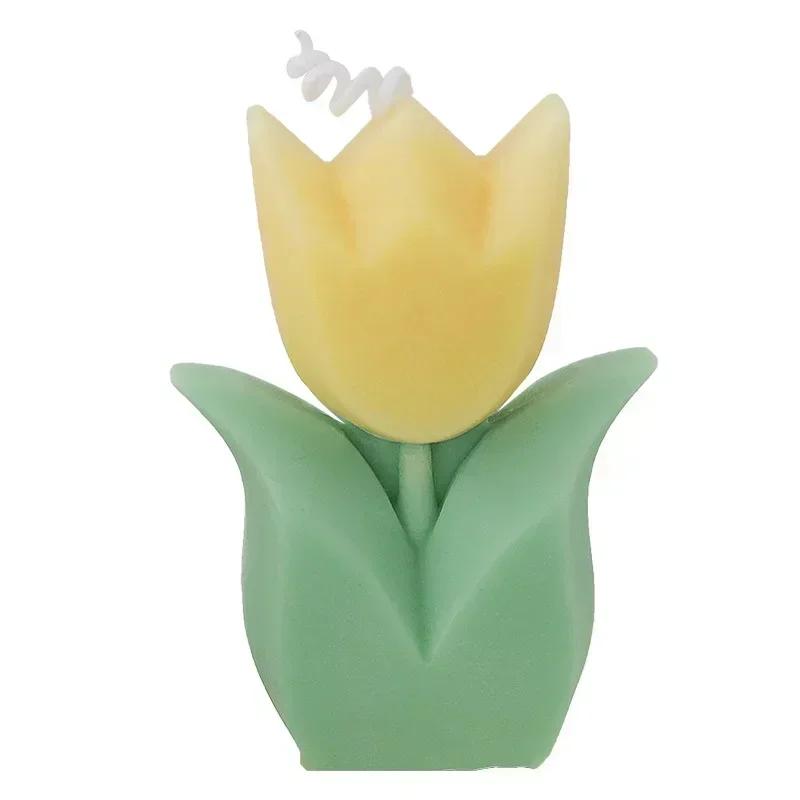 Elegant Tulip Scented Candles: Perfect Wedding Favors, Aromatic Room Decor, and Thoughtful Birthday Gifts for Her