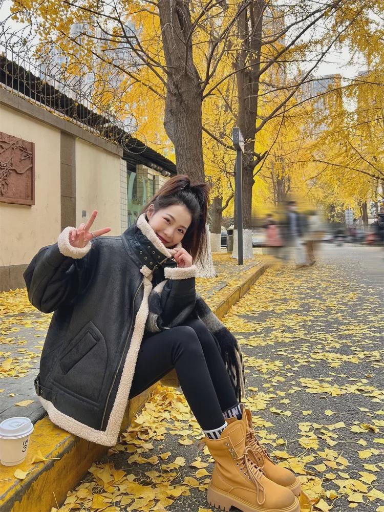 2024 Women's Retro Winter Motorcycle Jacket - Lambswool, Suede, Deerskin, Maillard Fur Coat