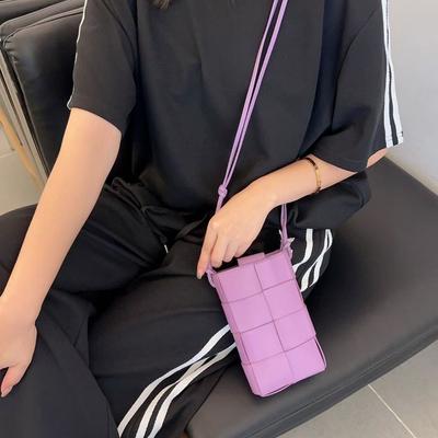 Báránybőr szőtt mobiltelefon táska Női Crossbody táska Női minitáska valódi bőr könnyű táska