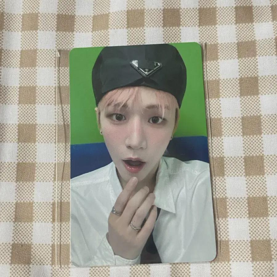 BOYNEXTDOOR Howe - Riwoo Weverse Face-to-face Pre-order Benefit Photocard