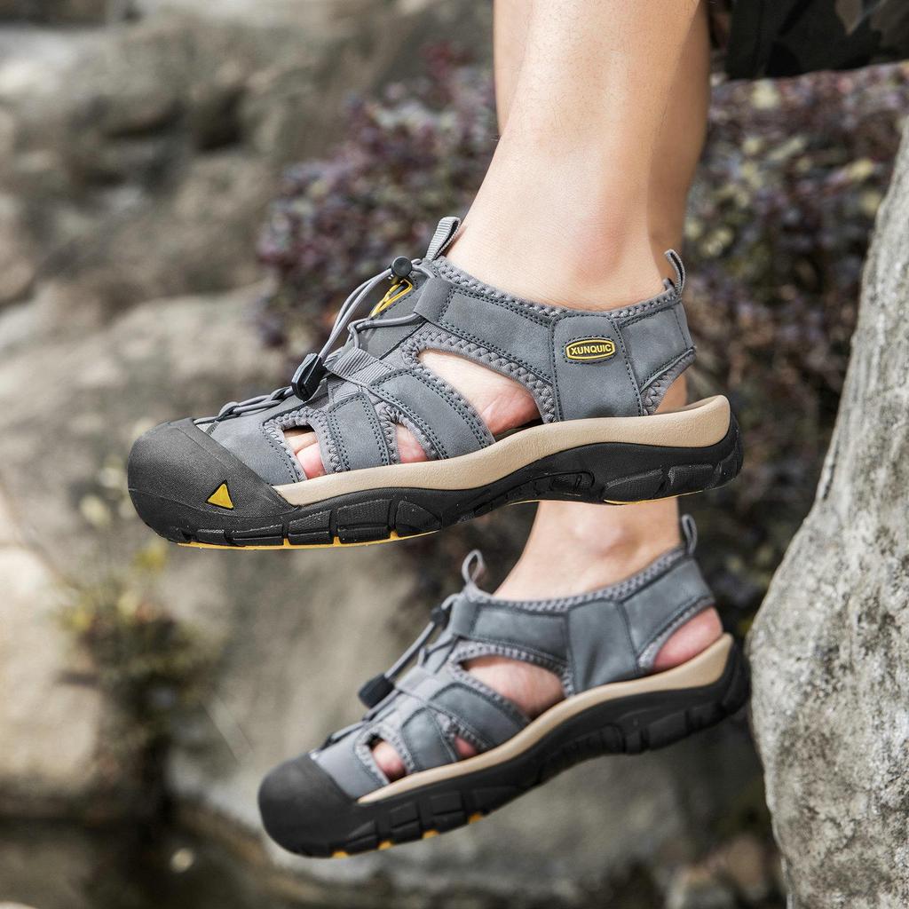 Unisex Thick-Soled Closed-Toe Summer Sandals - Plus Size Outdoor Casual Beach Shoes.