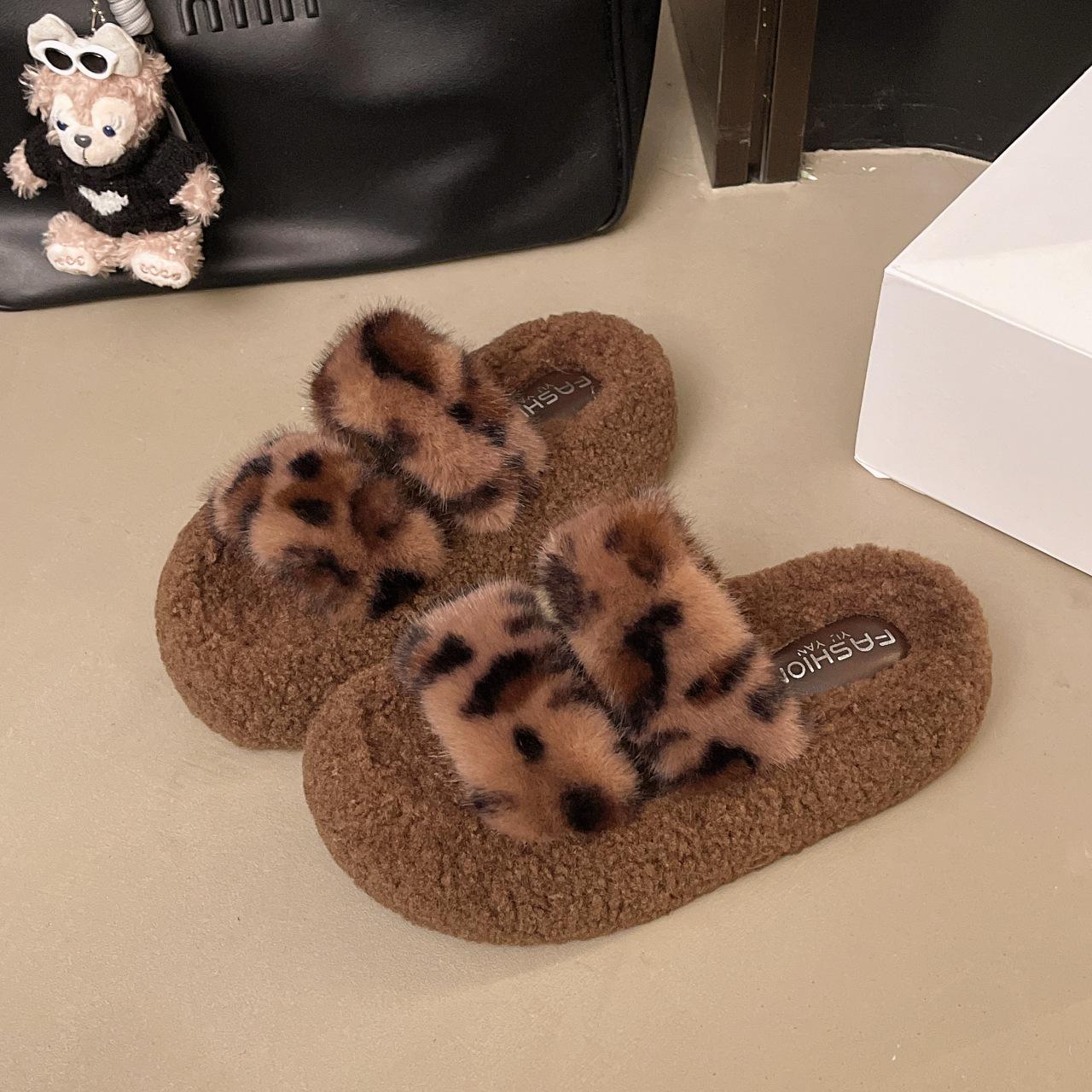

2025 autumn and winter new mid-heel thick-bottomed home Mao Mao slippers women s casual, comfortable and fashionable outer wear one-word women s 40 хаки
