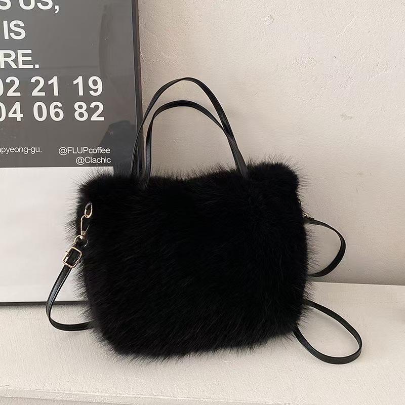 1pc Women'S Chic Faux Fur Crossbody Bag with Detachable Strap & Buckle Closure - Stylish Polyester Lining, Hand Washable