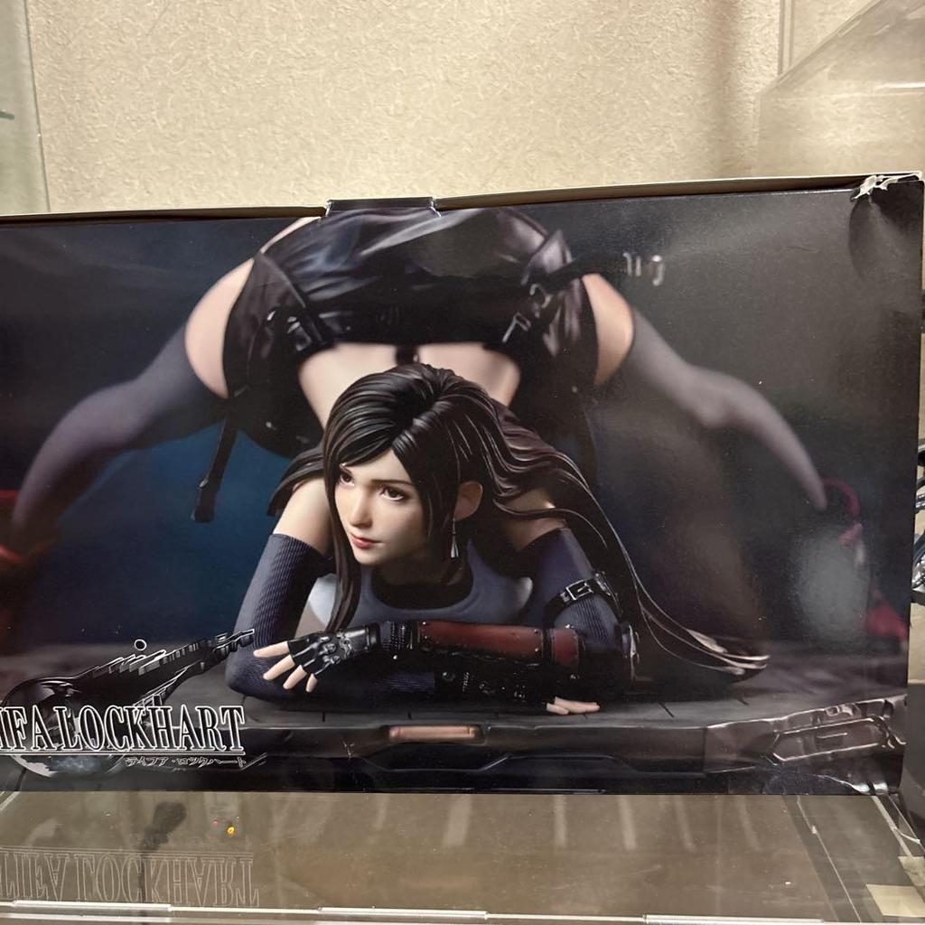 [USED] FF7 Tifa Lockhart Figure On All Fours