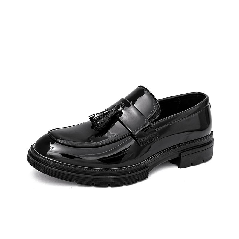 Fashion Autumn Winter New Green Patent Leather Glossy Finish Tassel Leather Casual Slip on Non-slip Men's Fashionable Men's Loafer Shoes