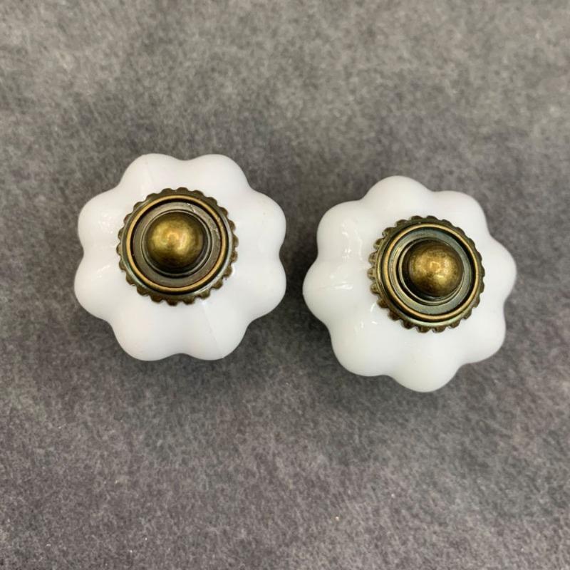 6pcs Acrylic Pumpkin Knobs, White Acrylic Cabinet Knobs Vintage Dresser Knobs, Vintage Knobs Decorative Drawer Pulls for Dressers, Closets, Cabinets