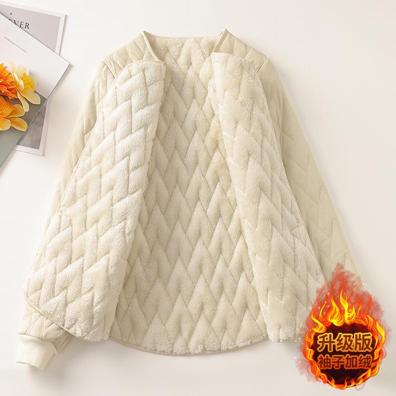 

утепленная подкладка, хлопковая одежда для женщин, короткие модели, новые зимние низы, маленькие хлопковые куртки, легкая пуховая хлопковая одежда. XXXL135-145