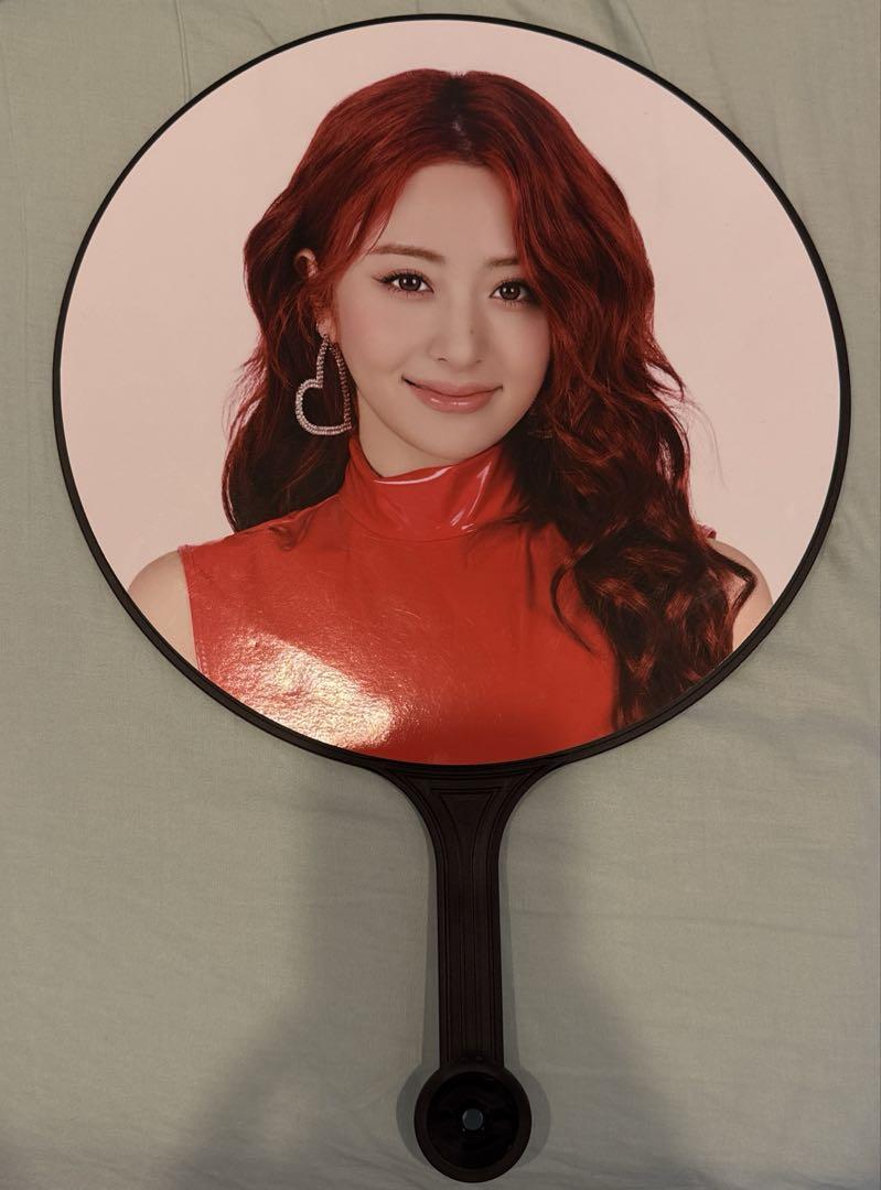 

[ИСПОЛЬЗОВАННЫЙ] le sserafim Yunjin fan FEARNADA fan meeting goods Корея