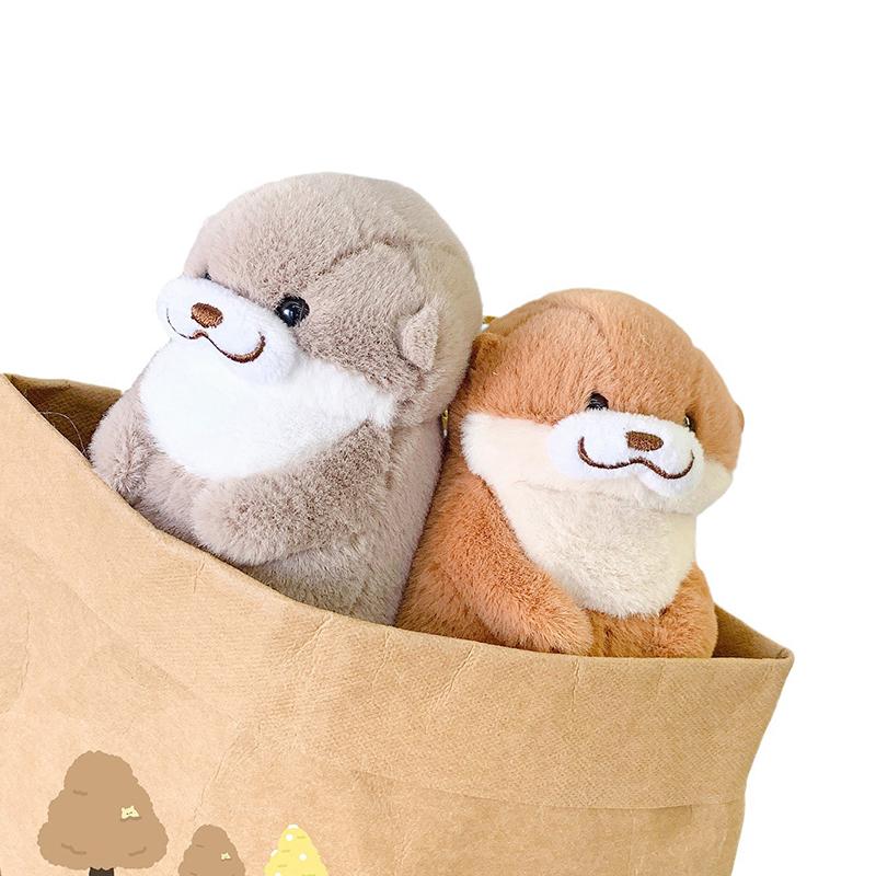 

Милые выдры, держащие рыбу, плюшевые куклы, брелоки, кулон, реквизит для сумки, бумажник для ключей, кукла, игрушки, подарки