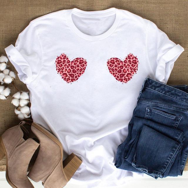 New Women Black T Shirt Feather Flower Love Heart Printed Tops Ladies Female Cute Graphic Tee Shirts Women O-Neck T-Shirts Tops