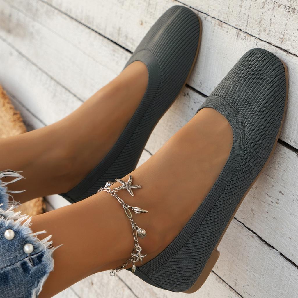 Spring Women's Flat Shoes new Knitting Sock Sneakers Breathable Slip on Female Rpound Toe Loafers 36-43 Plus Size Light Shoes