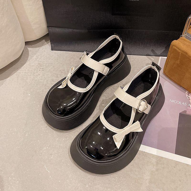 

Women s Japanese Platform Mary Jane Shoes: Heart Detail, Bow, Strap, Chunky Sole Leather - 2025 Spring/Summer British Style. Size 38 with heel inserts