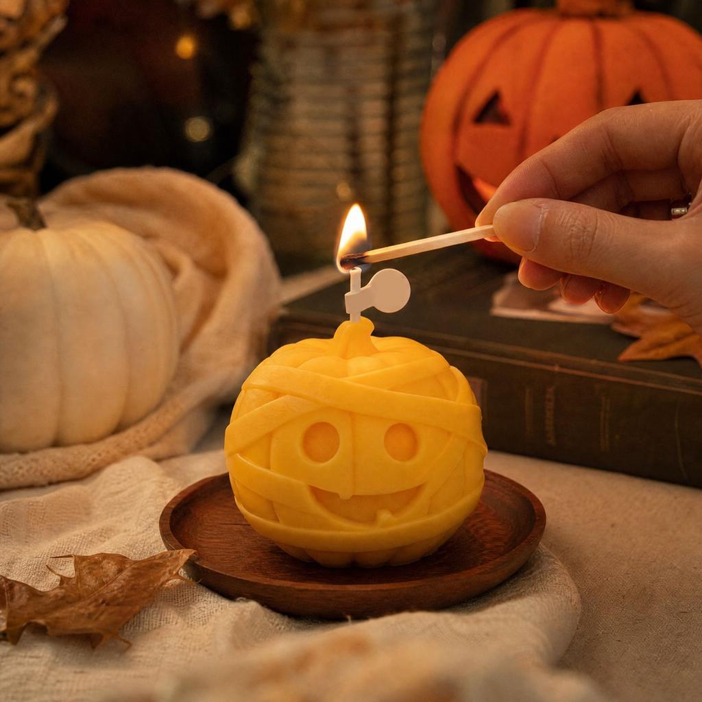 Halloween Novelty and Bear Scented Candles, Decorative Ornaments Gift Set