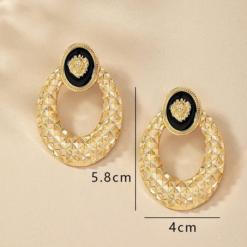 Vintage gullfarge Lion Head Charm øredobber for kvinner Mote metall punk smykker store ovale dryppende olje designer øredobber