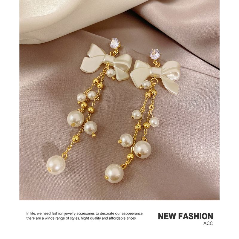 French Vintage Shell Pearl Petal Fringed Earrings Female Accessible Luxury Fancy Long High Profile Ear Studs Earrings