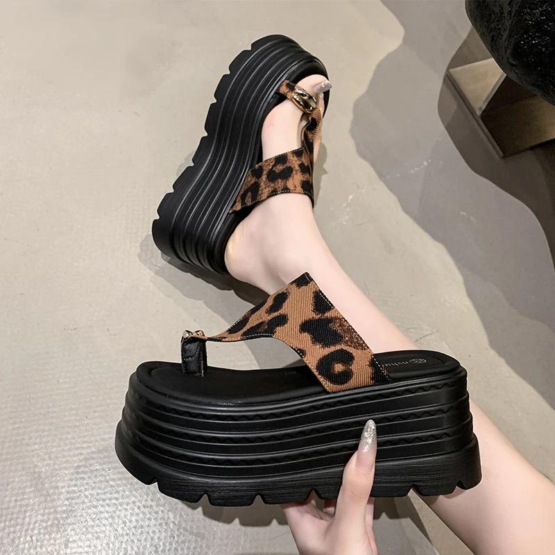 Modă 8CM NOU Modă Femei Vară Clip Deget Sandale Groase Platformă Pană Tocuri Înalte Papuci Femeie Talpă Groasă Șlapi Plajă