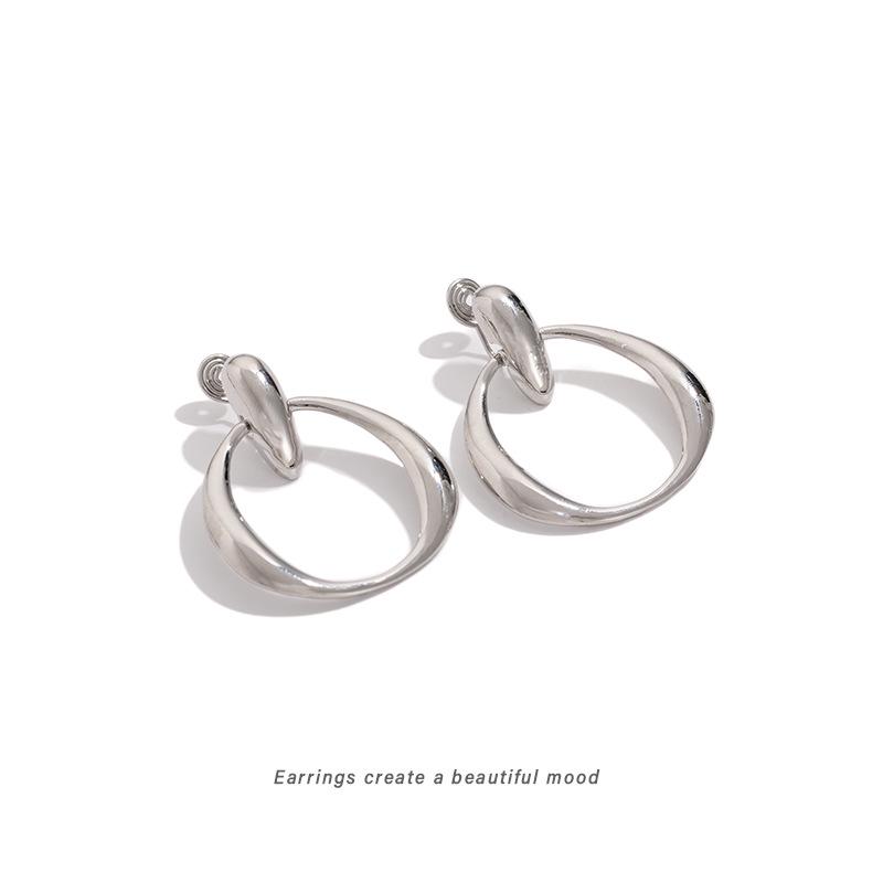 Elegant Retro Silver Hoop Earrings - Circular Geometric Design with High-End Luxury Mosquito Coil Inspired Ear Clips