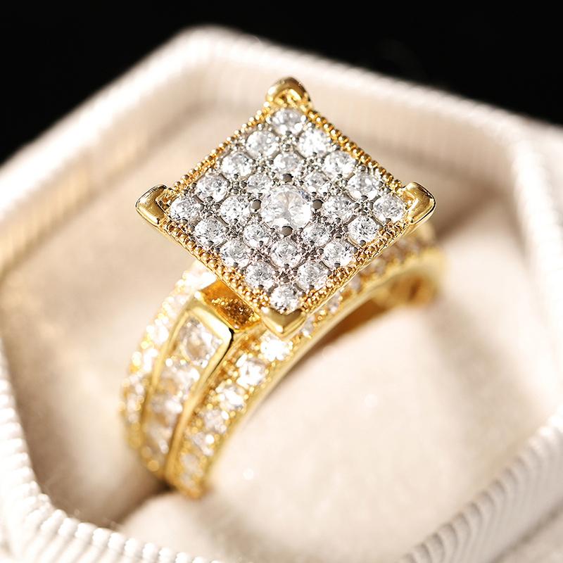 Huitan Exquisite Engagement Rings for Women Bright Gold Color Finger Rings with Shiny CZ Luxury Elegant Graceful Party Jewelry