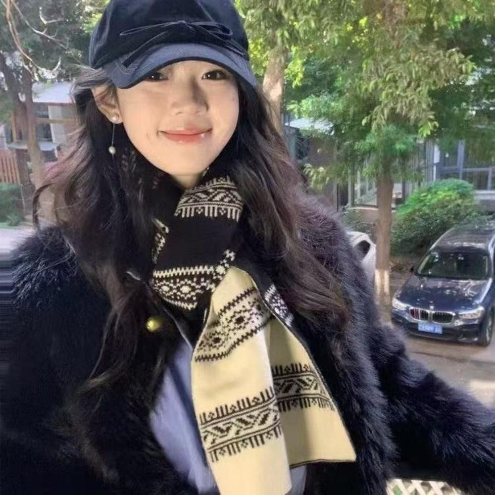 Retro Jacquard Pattern Fair Isle Knit Scarf Thick Knit Fabric Neck Warmer Shawl Winter Daily Wear
