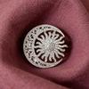 Federleichte Sonnenblumenbrosche Schmuck Nahtlose Kleidungskompatibilität Tag zu Nacht