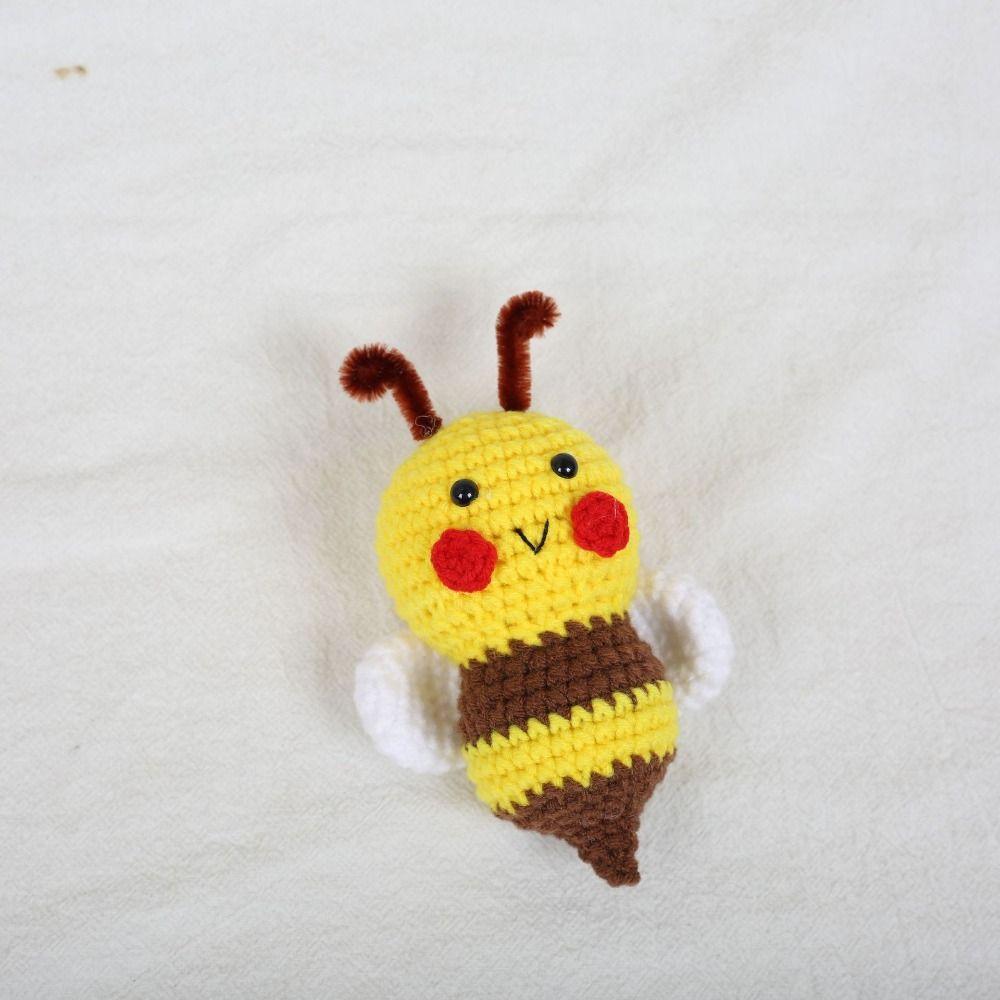 Handmaking Crochet Keychains Cute Wool Knitting Insect Cartoon Bees Pendants Animal Doll