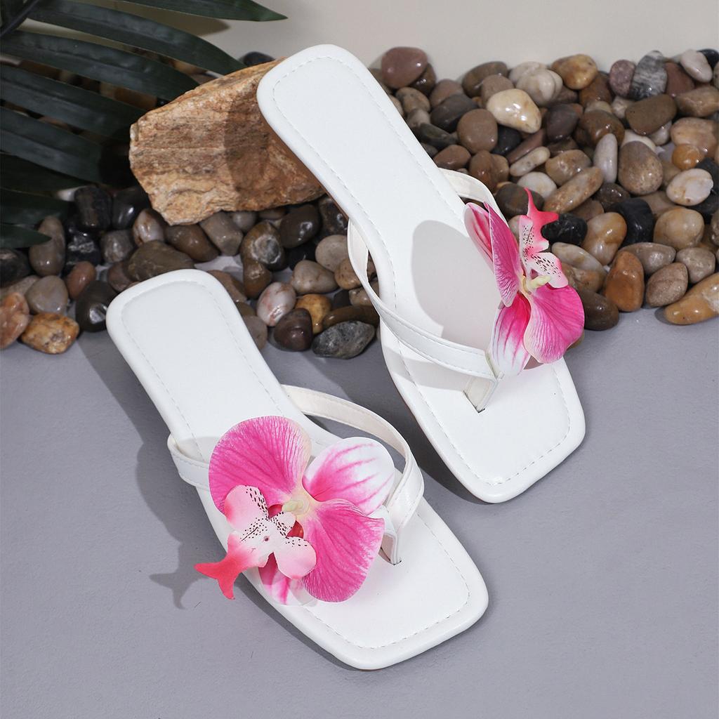 Cut Toe Flower Decoration Non-slip Beach Flip-flops Square Toe Flat Sandals
