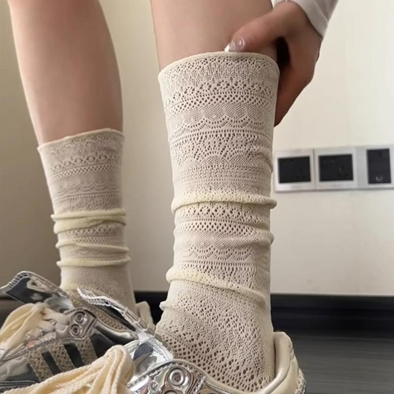 1 Pair Flower Lace Socks Fashion Mesh Retro Hollowed Out Lolita Crew Socks Sweet Pile Socks Daily Thin Vintage Women