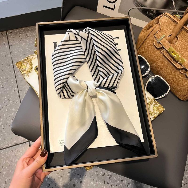 Zhang Ruonan silk scarf women's spring and summer new fashion retro accessories scarf neck high-end small square scarf