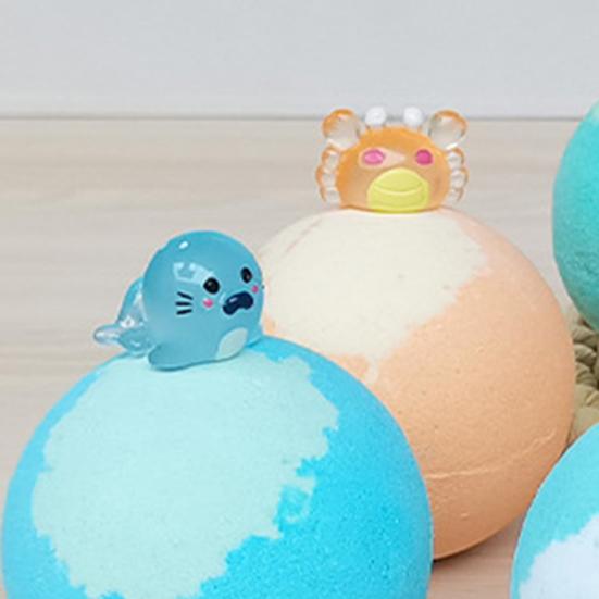 Bath Bombs with Built-In Bath Bubble Toys Skin-Friendly Bubble Bath Set Animal