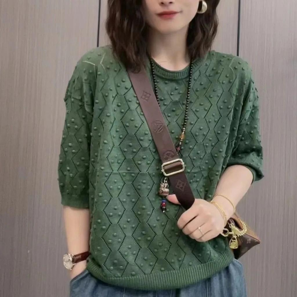 Summer seven-quarter-sleeved top women's new casual mother T-shirt solid color loose round neck hollow knitted sweater pullover