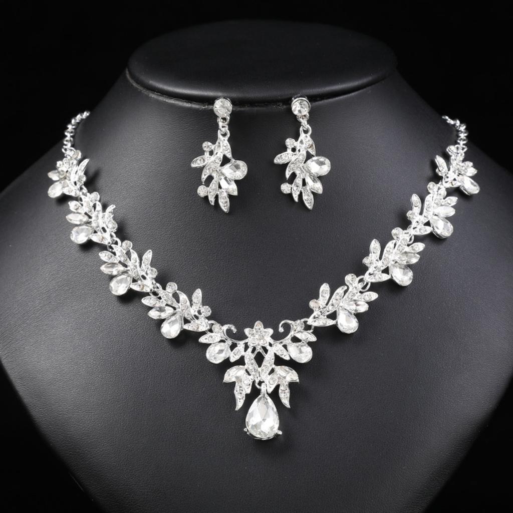 3PC Wedding Season Women's Fashion Trend Sparkling Leaf Water Drop Necklace Earrings Zircon Set Banquet Party Holiday Gift