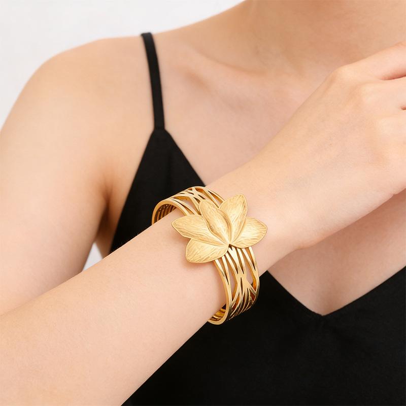 Chinese Style Wide Lotus Hollow Lotus Bracelet for Women