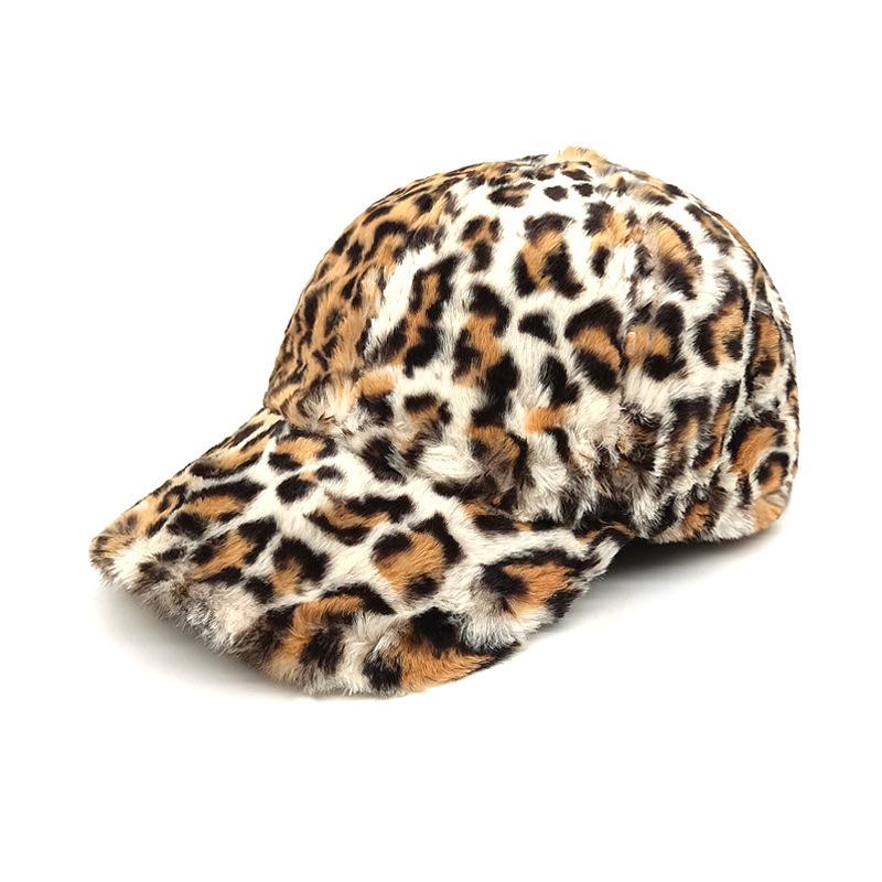 Women's Winter Leopard Pattern Baseball Cap Fashion Warm Plush Hat Versatile Shading Duck Tongue Cap Street Rebound Cap