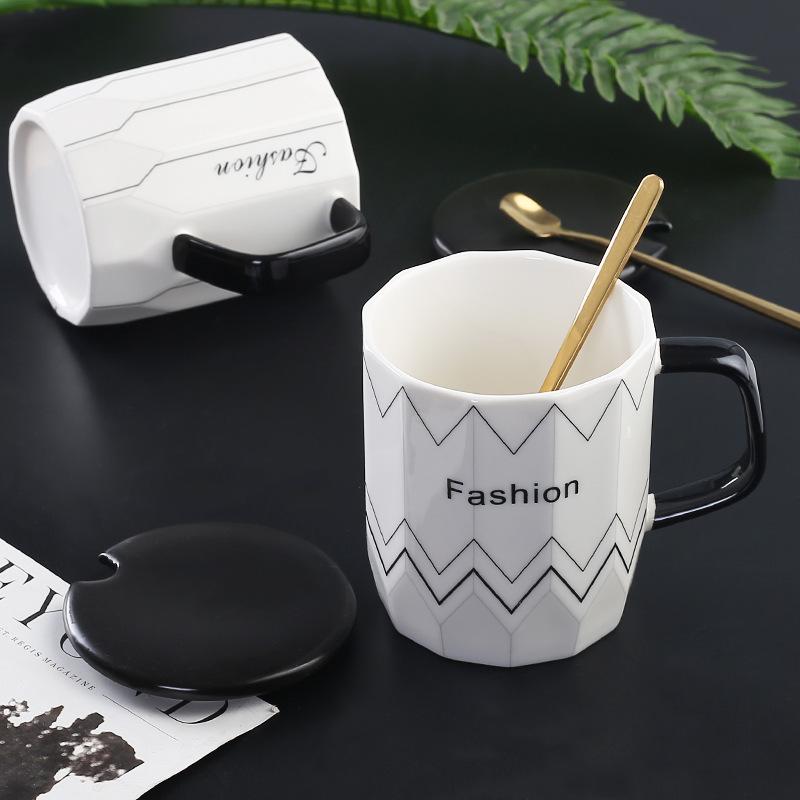 

Керамическая чашка в скандинавской Европе, черно-белая полоса, креативные модные кружки, кофейная чашка, чашка для молока, офисная чашка для воды