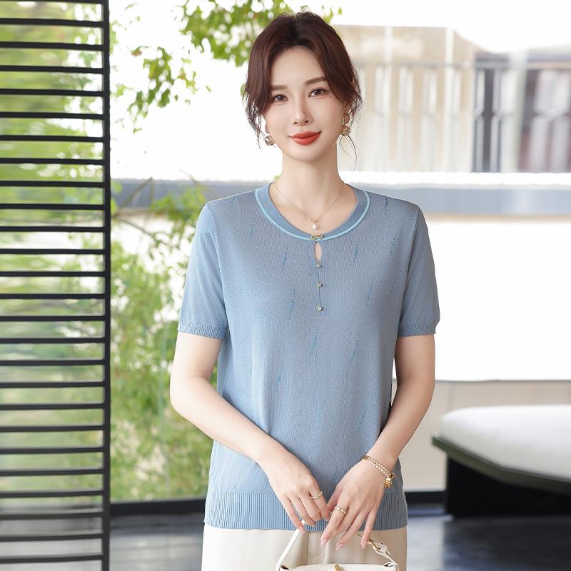 

2026 Summer Ice Silk Round Neck T-shirt - Loose Knit for Middle-aged & Elderly Women 115 світло-синій колір