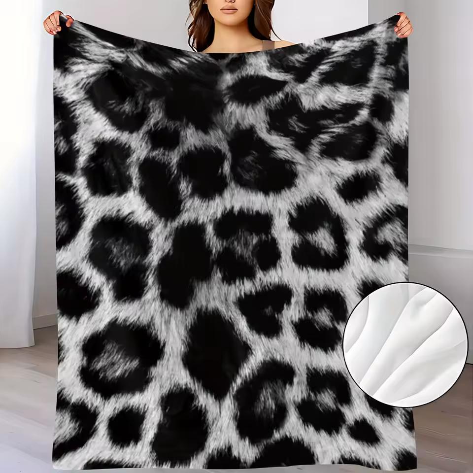 A Reversible Leopard Print Polyester Plush Blanket with a Black and White Animal Pattern, Modern Style, Suitable for All Seasons