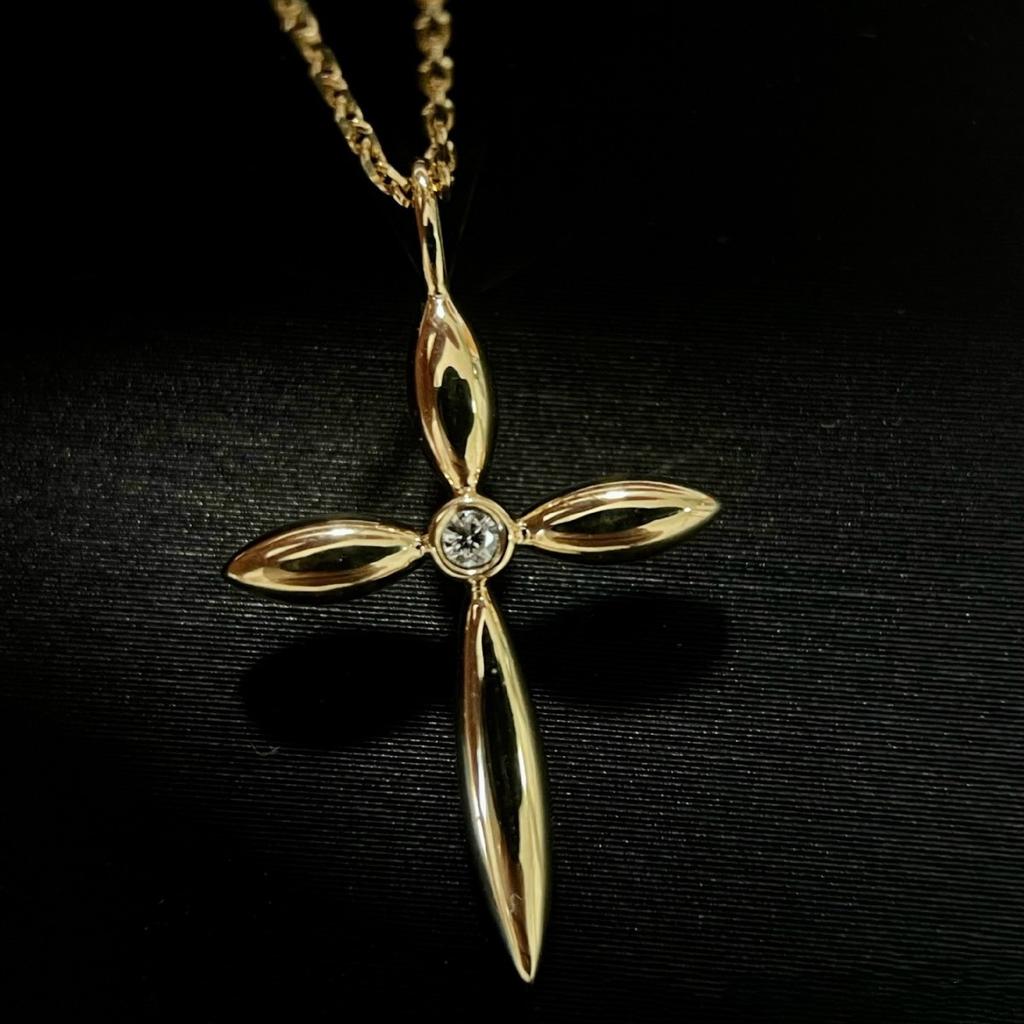 925 Sterling Silver Cross Pendant Necklace, Gold Plated Zircon Religious Chain Necklace, Elegant Spiritual Jewelry for Women
