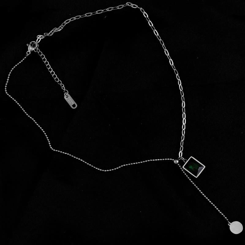 Minimalist Geometric Emerald Green Titanium Steel Pendant Necklace Women Adjustable Water Wave Chain Fashion Jewelry