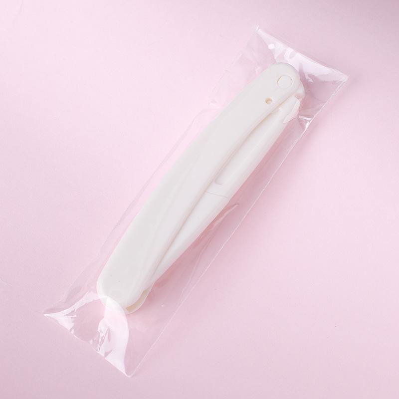 

Набор для коррекции бровей: Инструменты для начинающих: ножницы, бритва и расческа